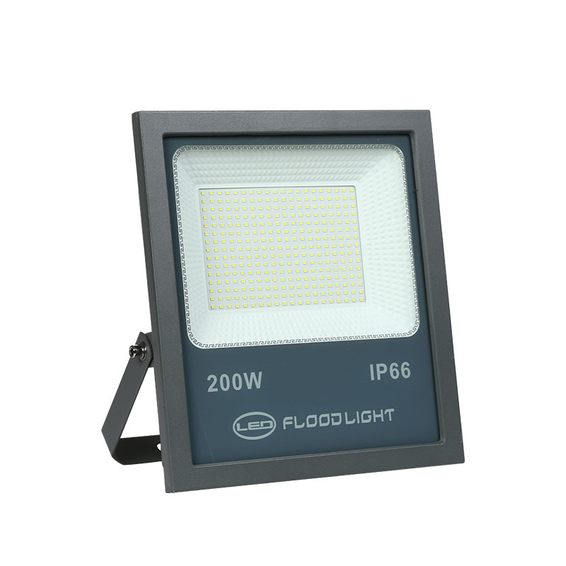 X3 flood light